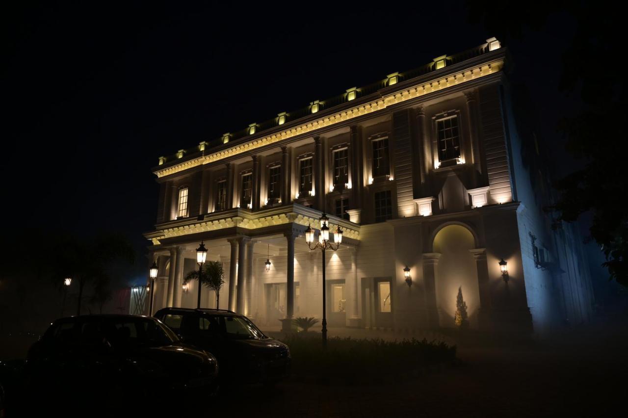 Hotel Abha Grand Alīgarh Buitenkant foto