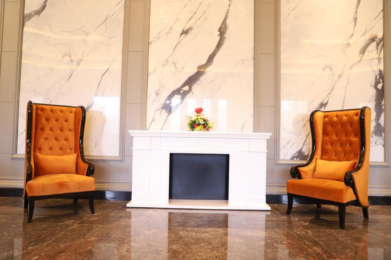 Hotel Abha Grand Alīgarh Buitenkant foto