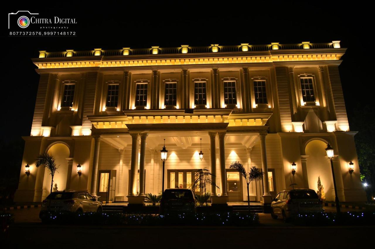 Hotel Abha Grand Alīgarh Buitenkant foto
